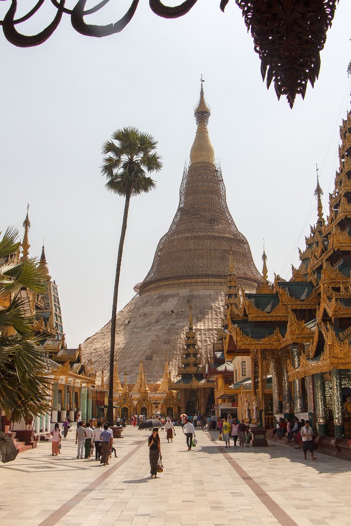 29-North entrance Shwedagon Pagoda.jpg